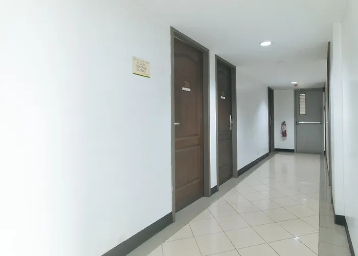 Cara Celine Dormtel By Reddoorz Near Taft Manila
