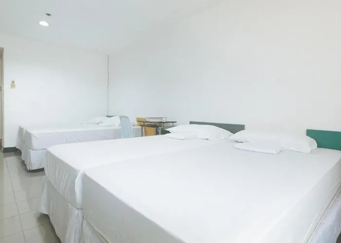 Hotel Cara Celine Dormtel By Reddoorz Near Taft