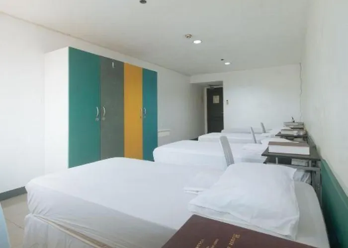Hotel Cara Celine Dormtel By Reddoorz Near Taft Manila