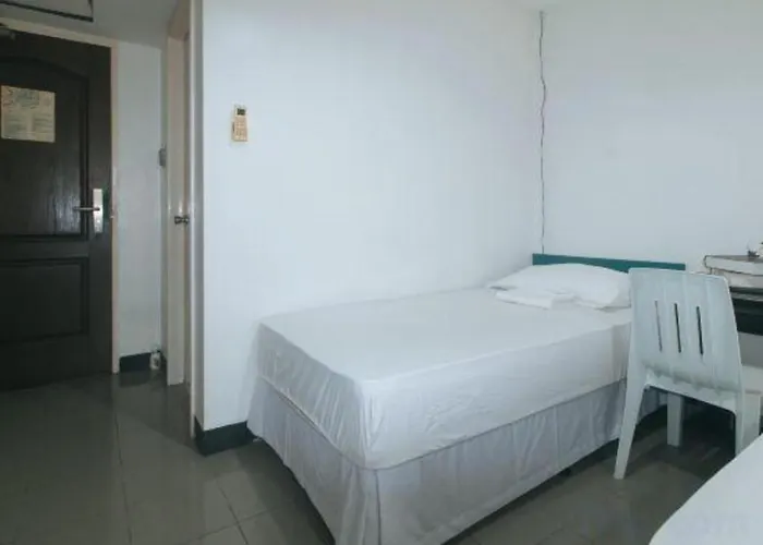 Cara Celine Dormtel By Reddoorz Near Taft Hotel *